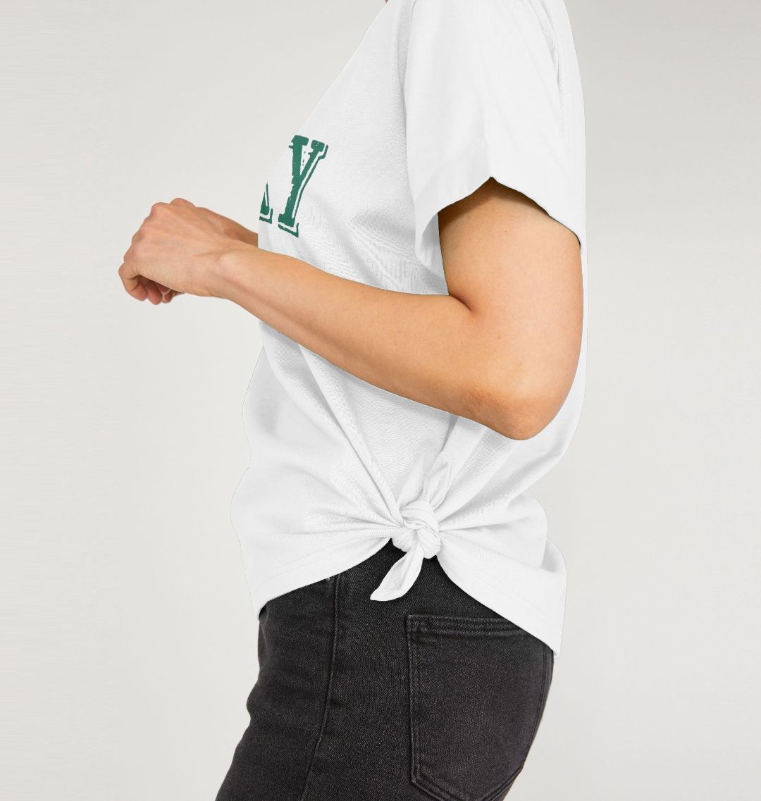BE LUCKY T-SHIRT IN VERMONT GREEN - WOMEN'S RELAXED FIT