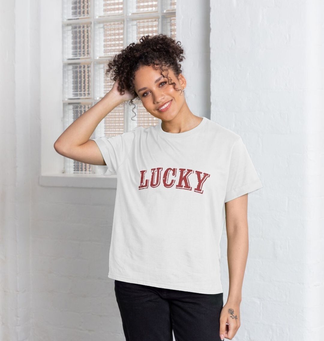 BE LUCKY T-SHIRT IN CORNELL UNIVERSITY RED WOMENS RELAXED FIT