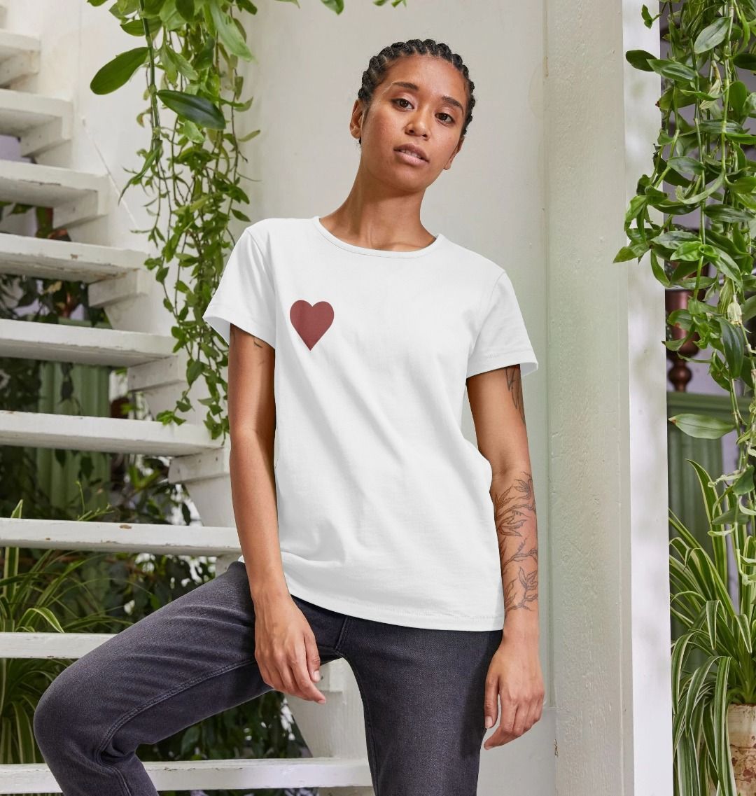 SIMPLE HEART CREW NECK T-SHIRT
