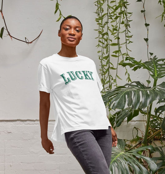 BE LUCKY T-SHIRT IN VERMONT GREEN - WOMEN'S RELAXED FIT
